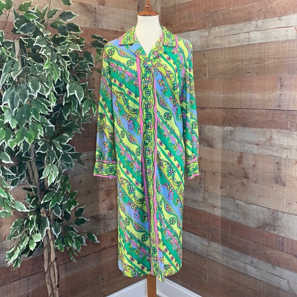 Vintage Dresses & Skirts - VINTAGE Yellow Green Pink Wide Collar Floral Print Shift Volup Dress